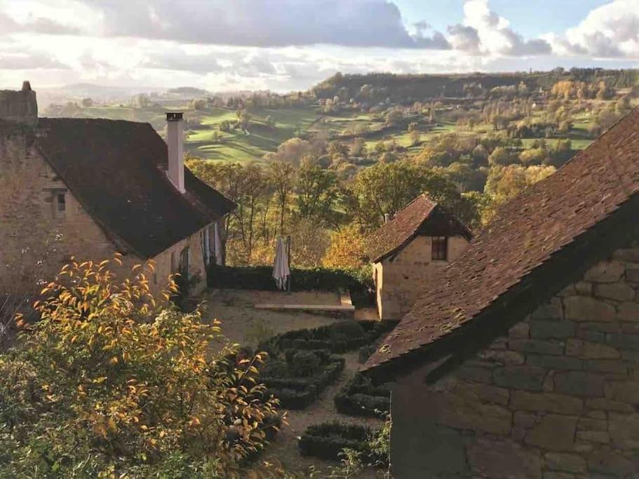 Le Haut Repaire Coubjours ภายนอก รูปภาพ